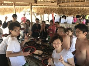 パンダノン島、アイランドホッピング