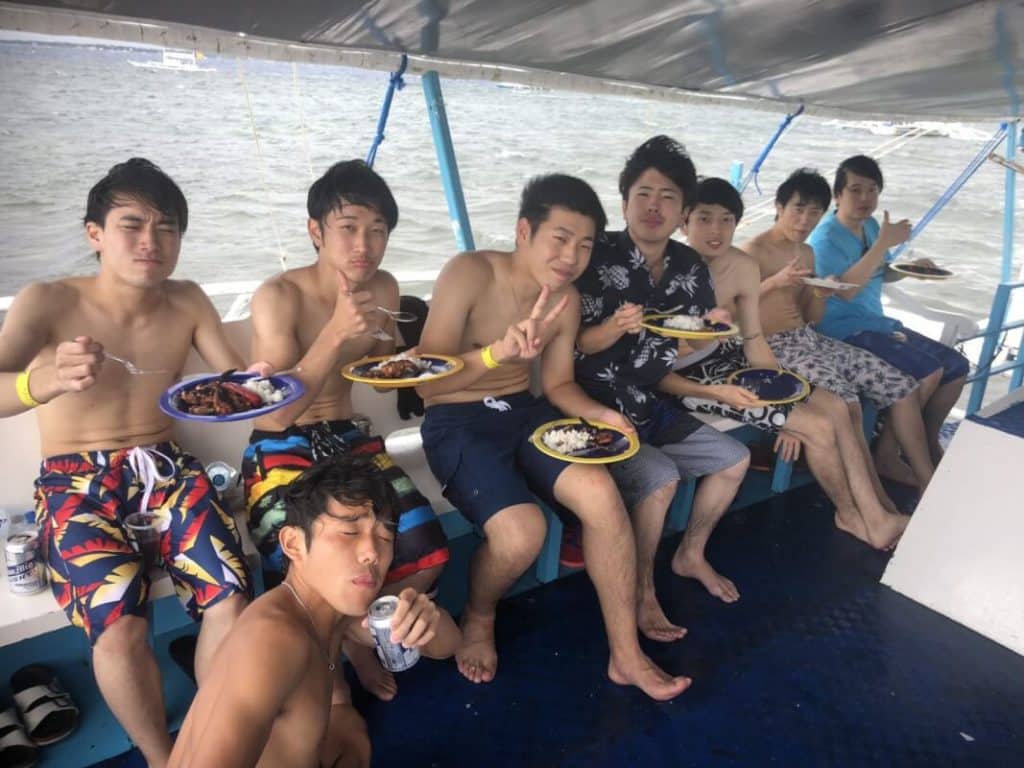 アイランドホッピングで食べるランチ