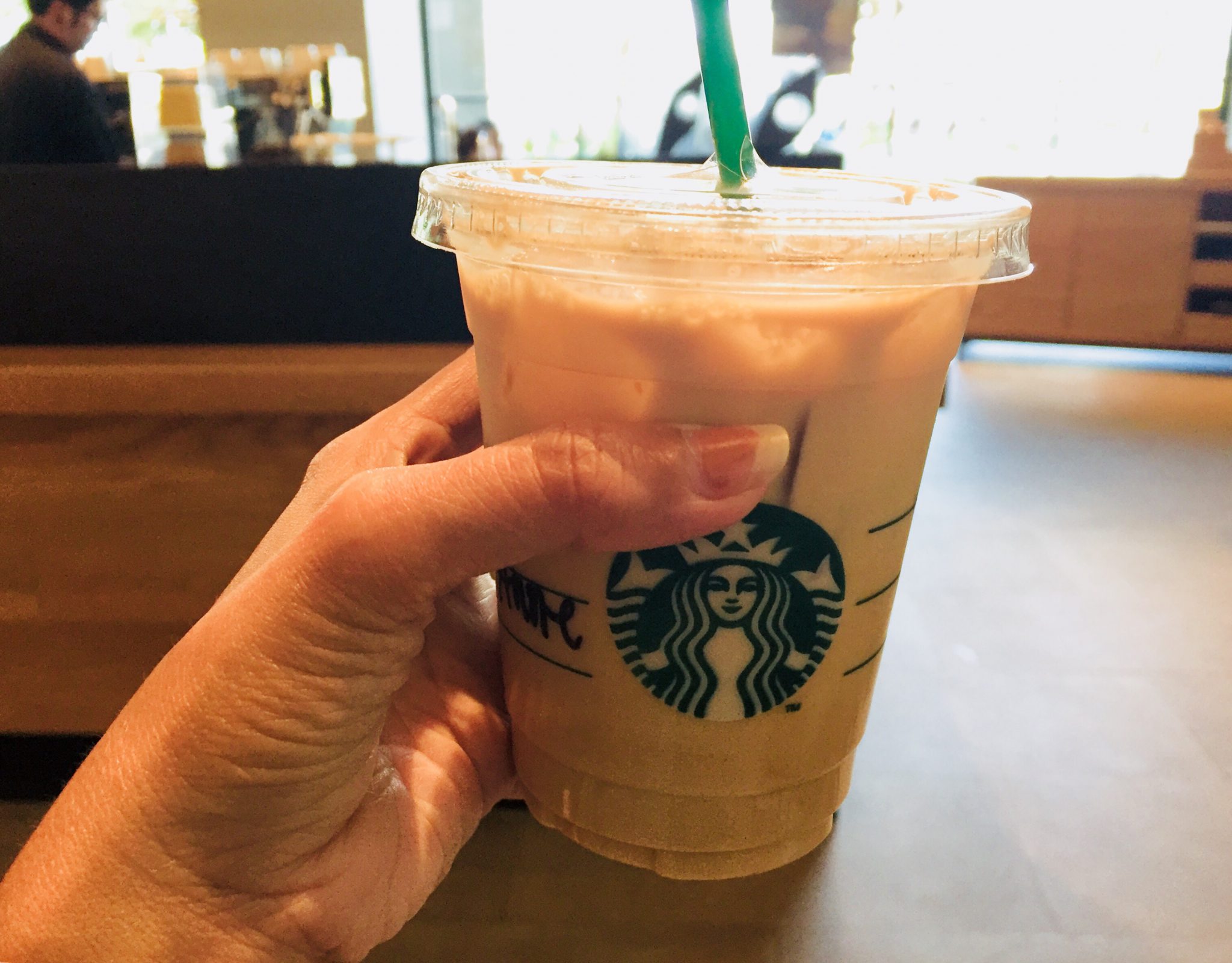スターバックス/Starbucks in Mactan New Town、セブ島