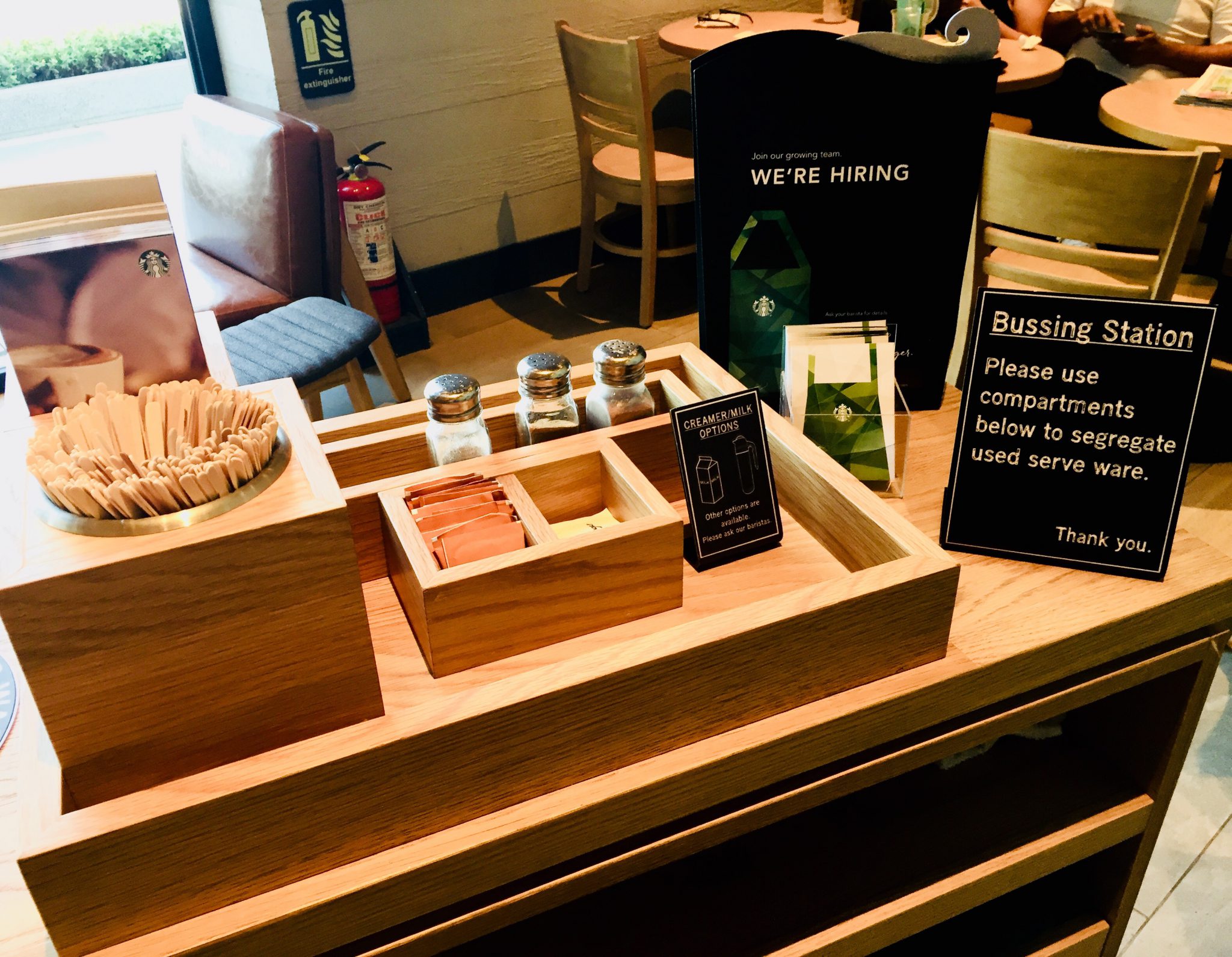 スターバックス/Starbucks in Mactan New Town、セブ島