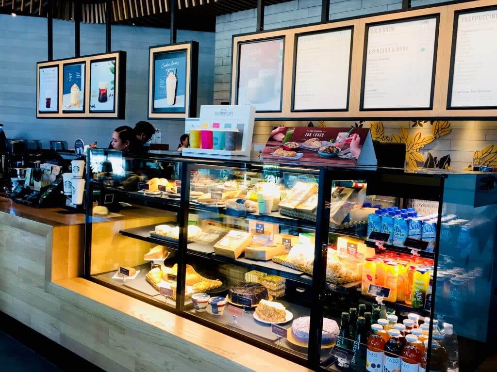 スターバックス/Starbucks in Mactan New Town、セブ島